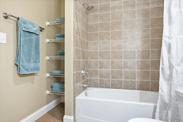$599,950 | 5512 Quail Ridge Circle, Roanoke, VA 24018