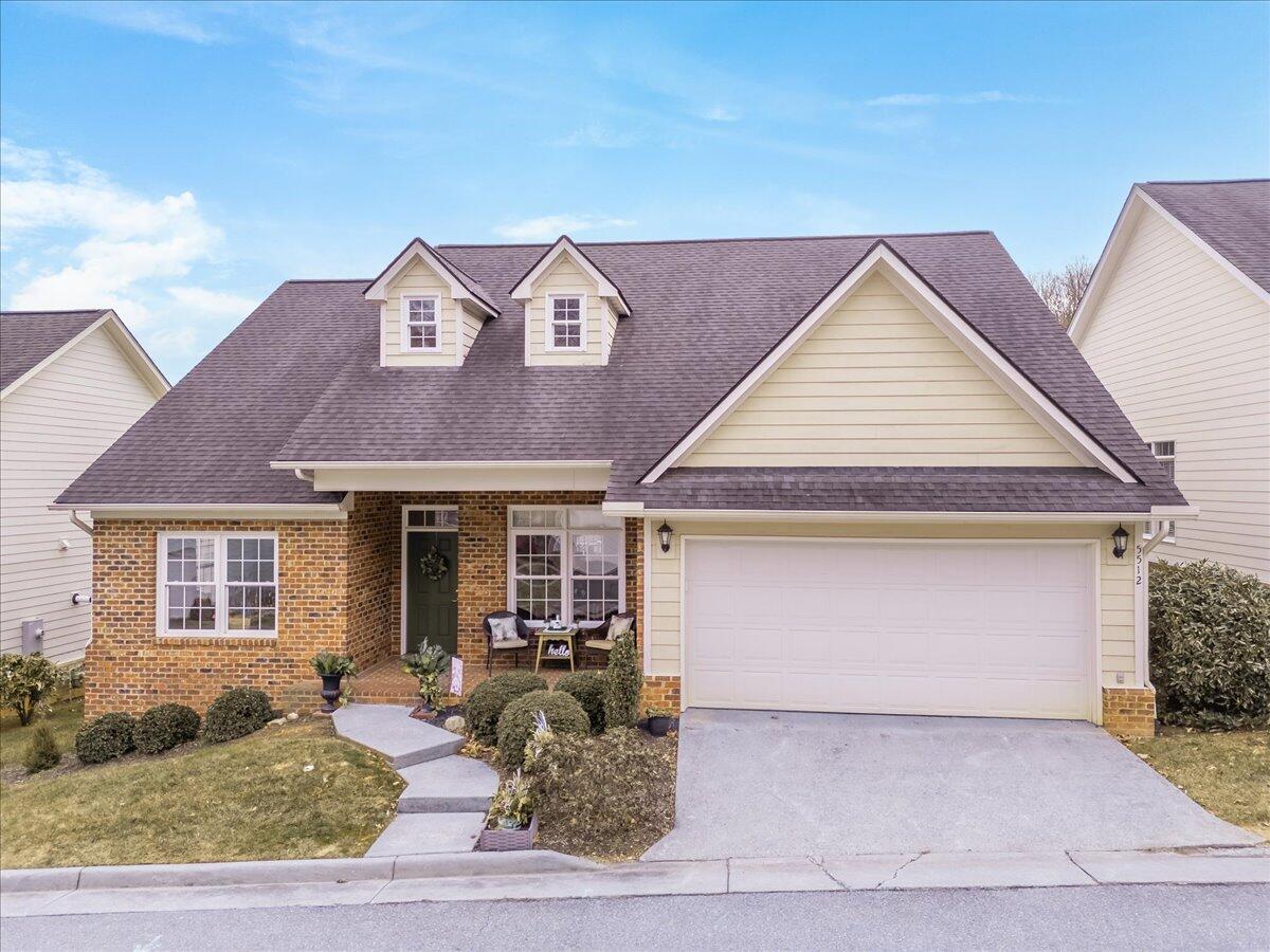 5512 Quail Ridge Circle Roanoke, VA 24018 - Photo 55 of 66 55-5512 Quail Ridge Cir drone-1