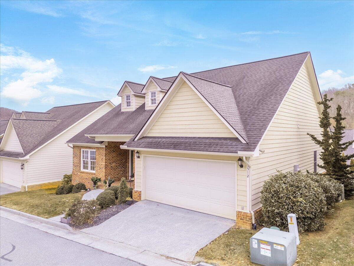 5512 Quail Ridge Circle Roanoke, VA 24018 - Photo 58 of 72 57-5512 Quail Ridge Cir drone-3