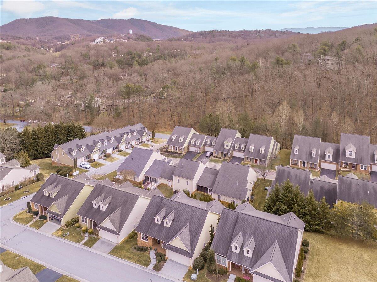 5512 Quail Ridge Circle Roanoke, VA 24018 - Photo 58 of 66 58-5512 Quail Ridge Cir drone-4