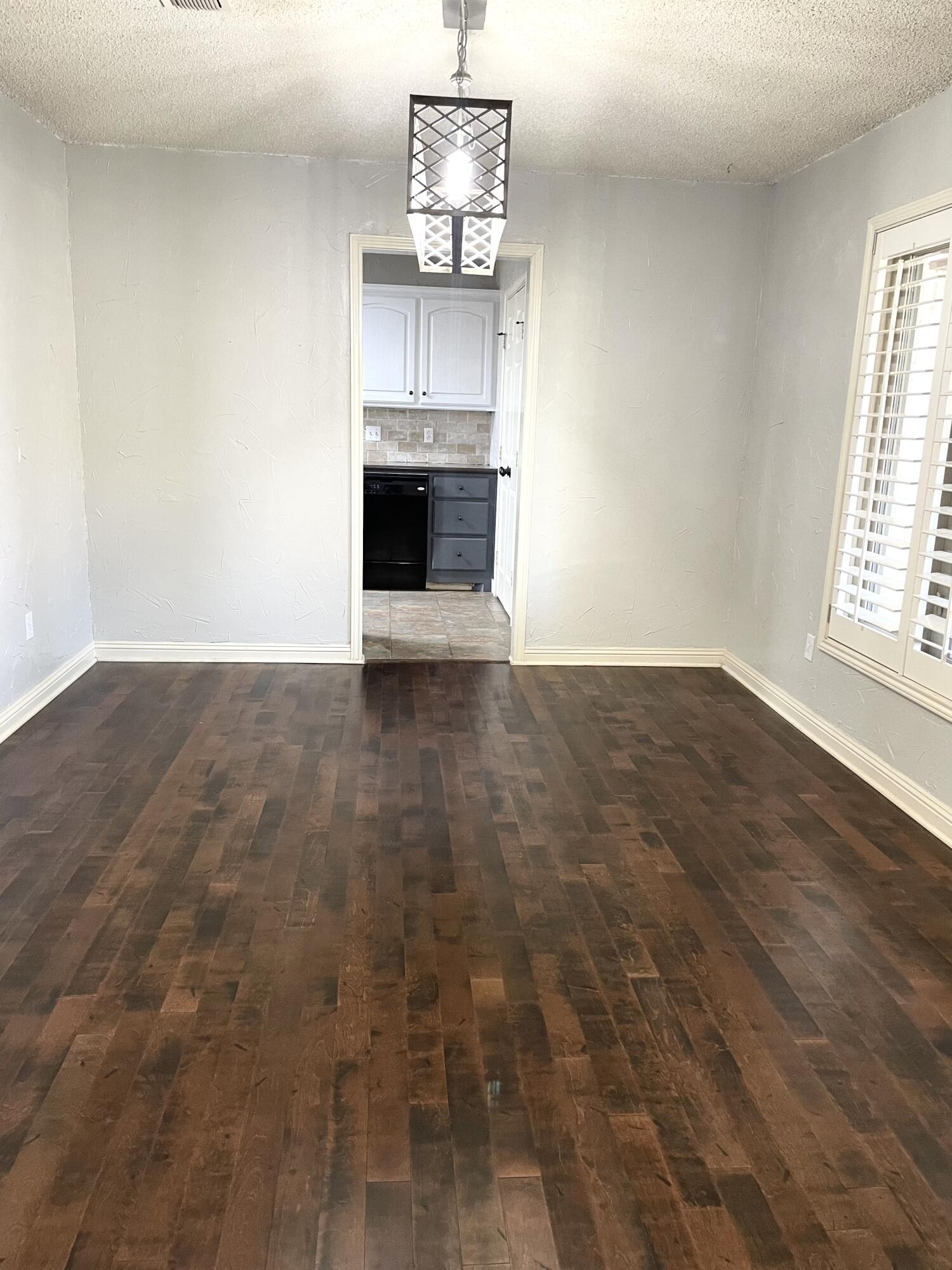 1428 5th Street Shallowater, TX 79363 - Photo 4 of 16 original (3)