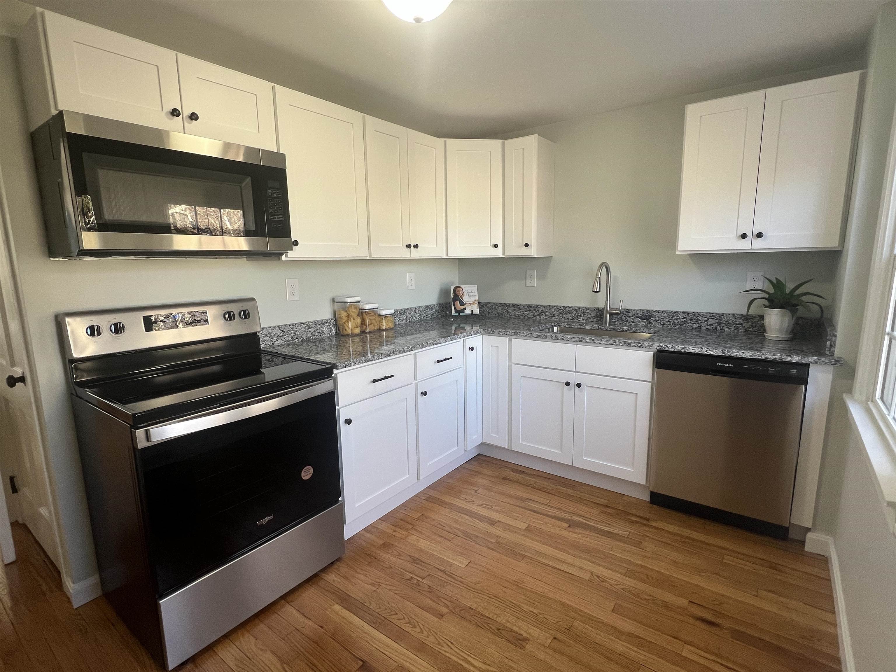 188 High Street Exeter, NH 03833 - Photo 13 of 22