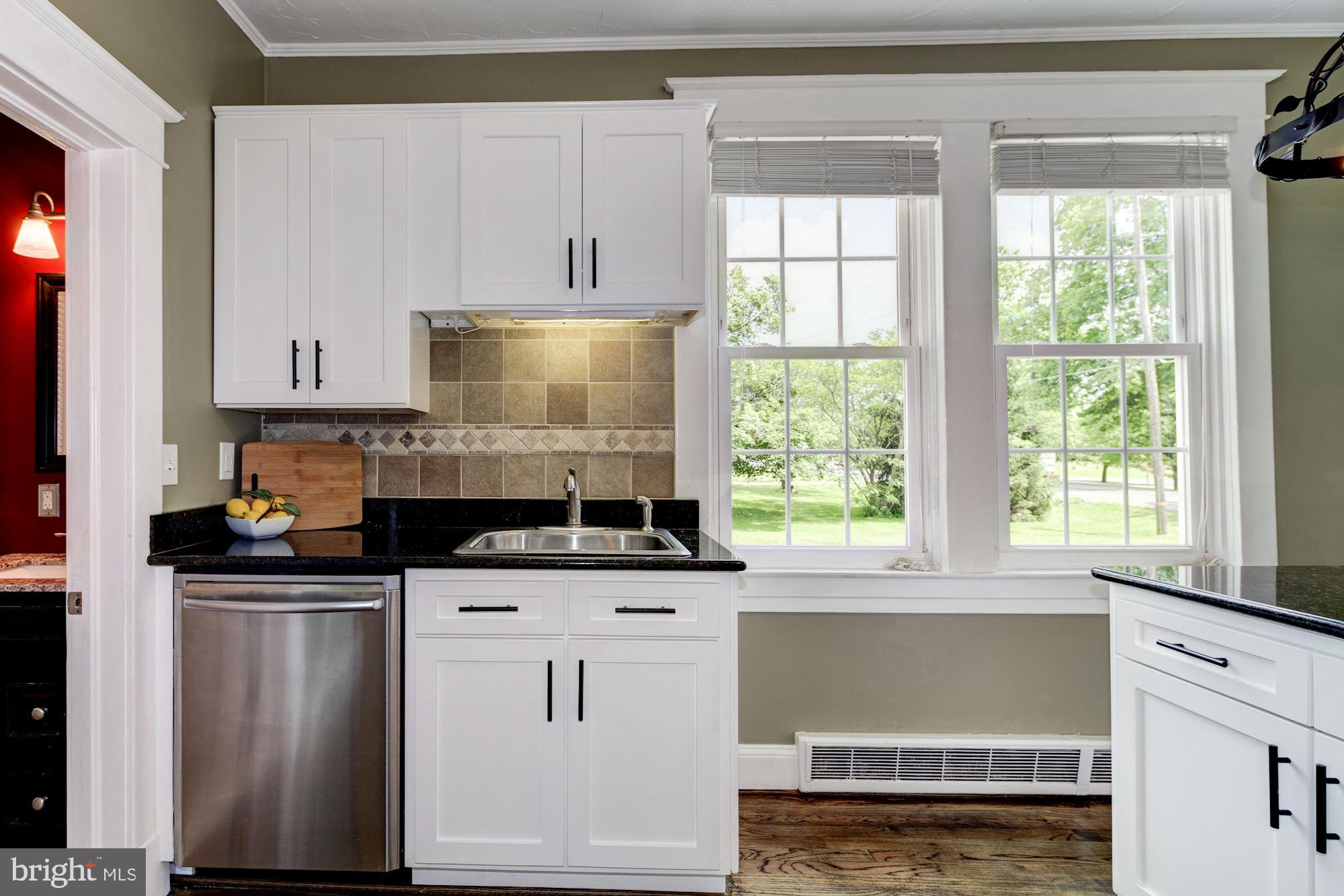 1095 Chambersburg Road Gettysburg, PA 17325 - Photo 20 of 30 Kitchen