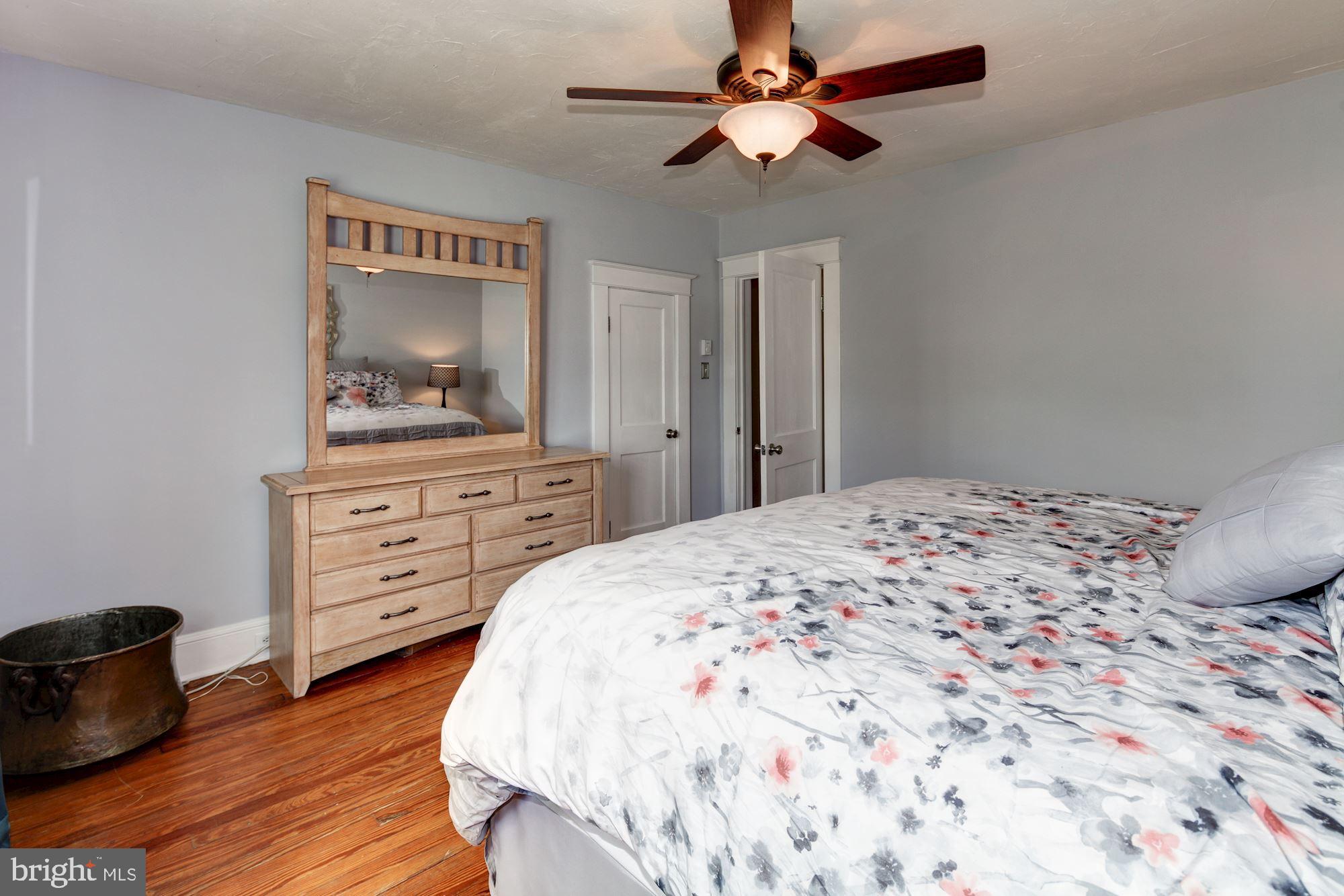 1095 Chambersburg Road Gettysburg, PA 17325 - Photo 22 of 30 Bedroom (Master)
