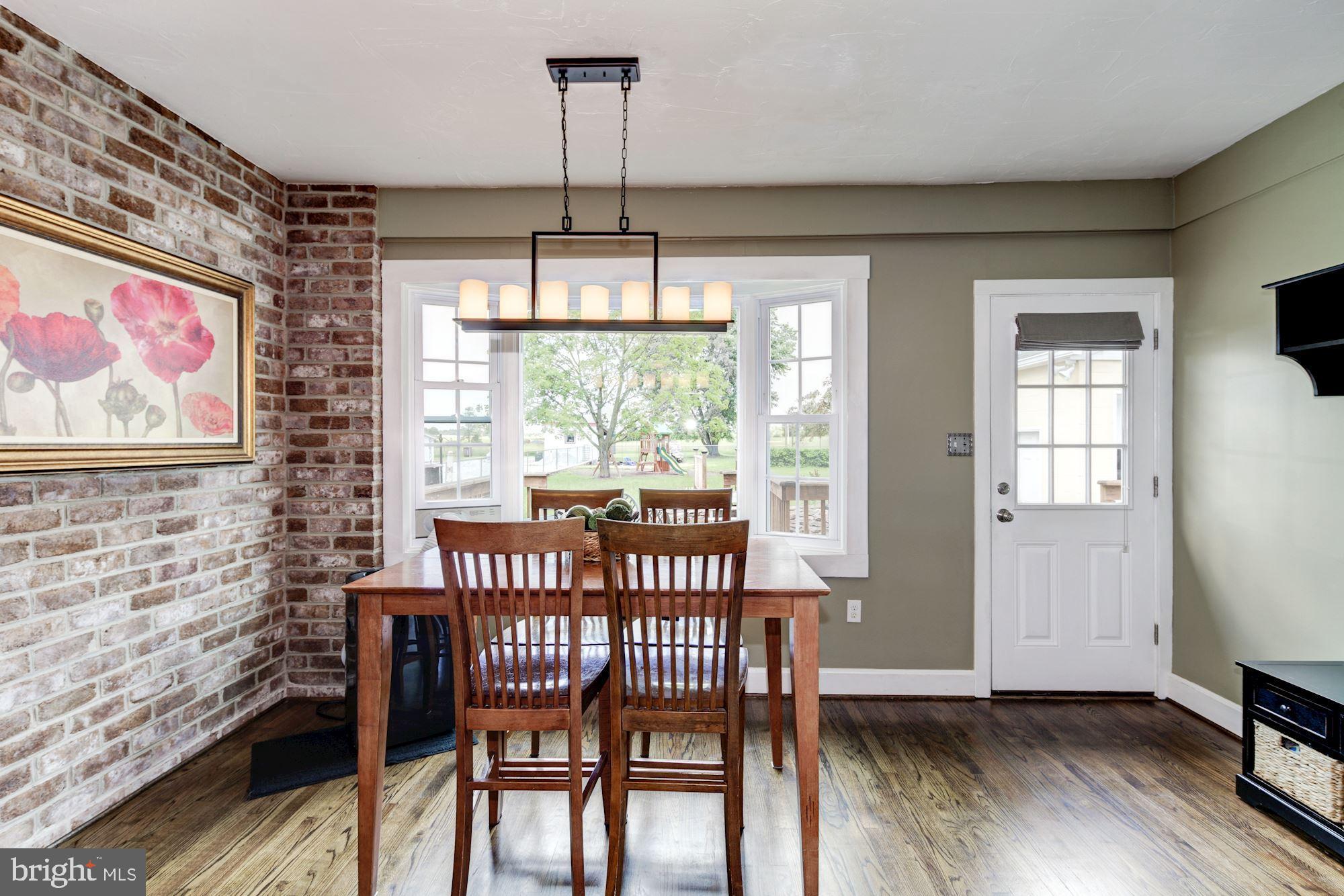 1095 Chambersburg Road Gettysburg, PA 17325 - Photo 4 of 30 Dining Room