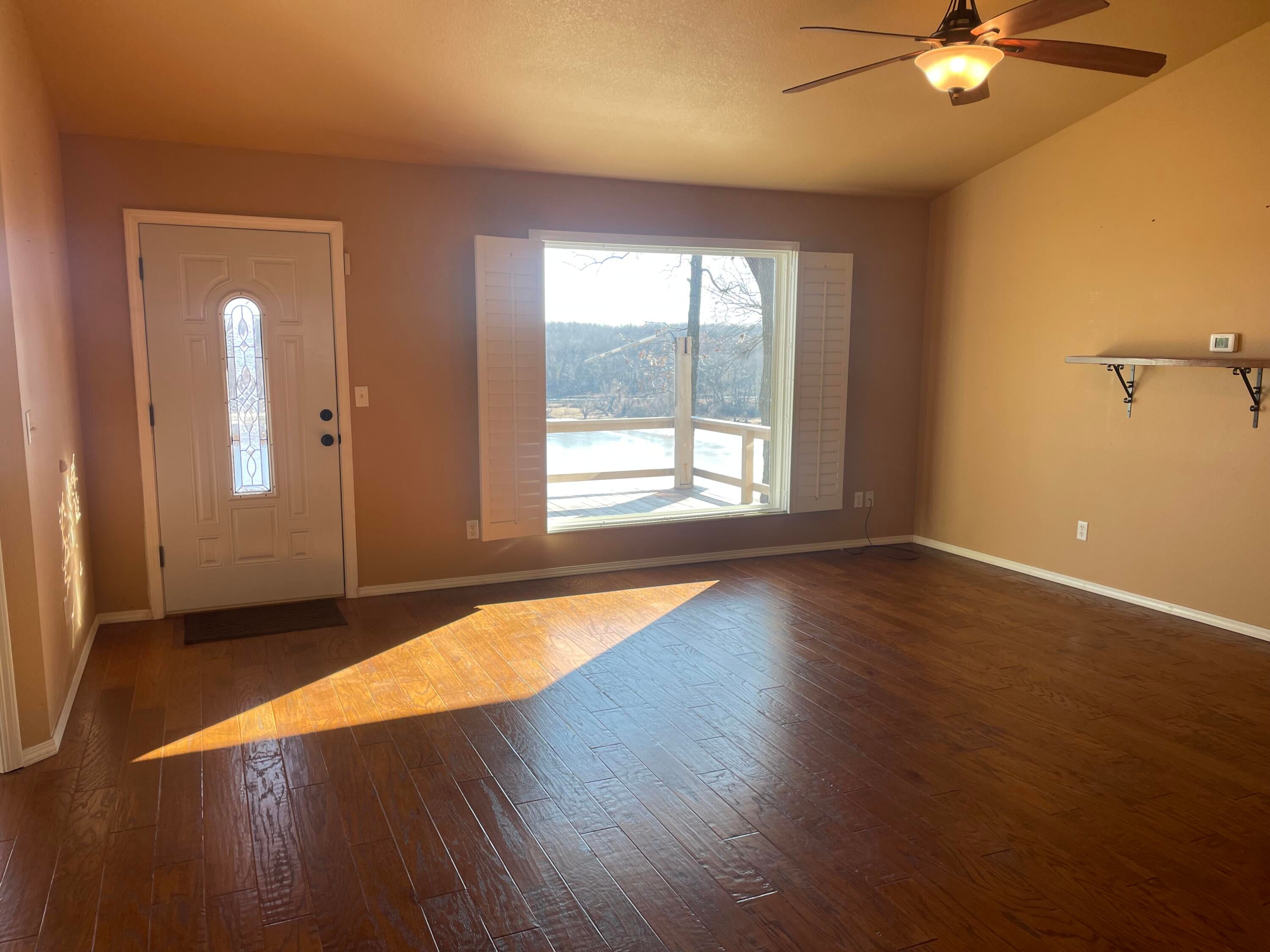 32304 South 627 Road Grove, OK 74344 - Photo 8 of 33 LIVING ROOM