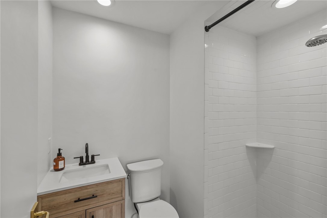 35 Bagy Wrinkle Cove Warren, RI 02885 - Photo 27 of 39