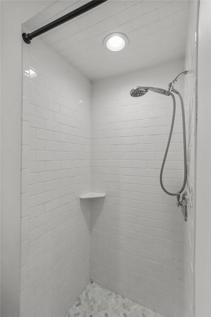 35 Bagy Wrinkle Cove Warren, RI 02885 - Photo 28 of 39