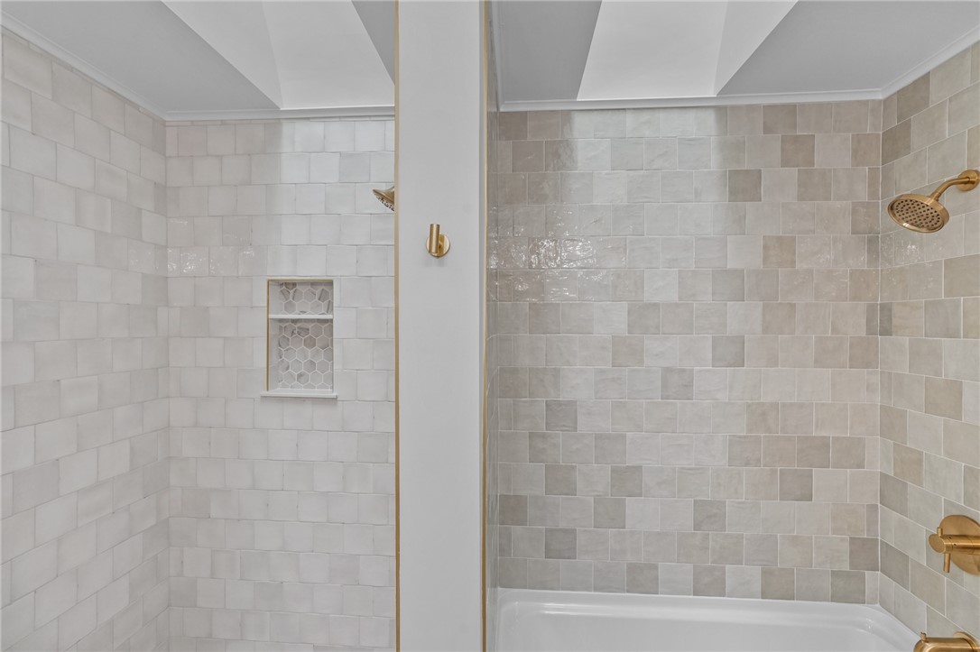 35 Bagy Wrinkle Cove Warren, RI 02885 - Photo 6 of 39