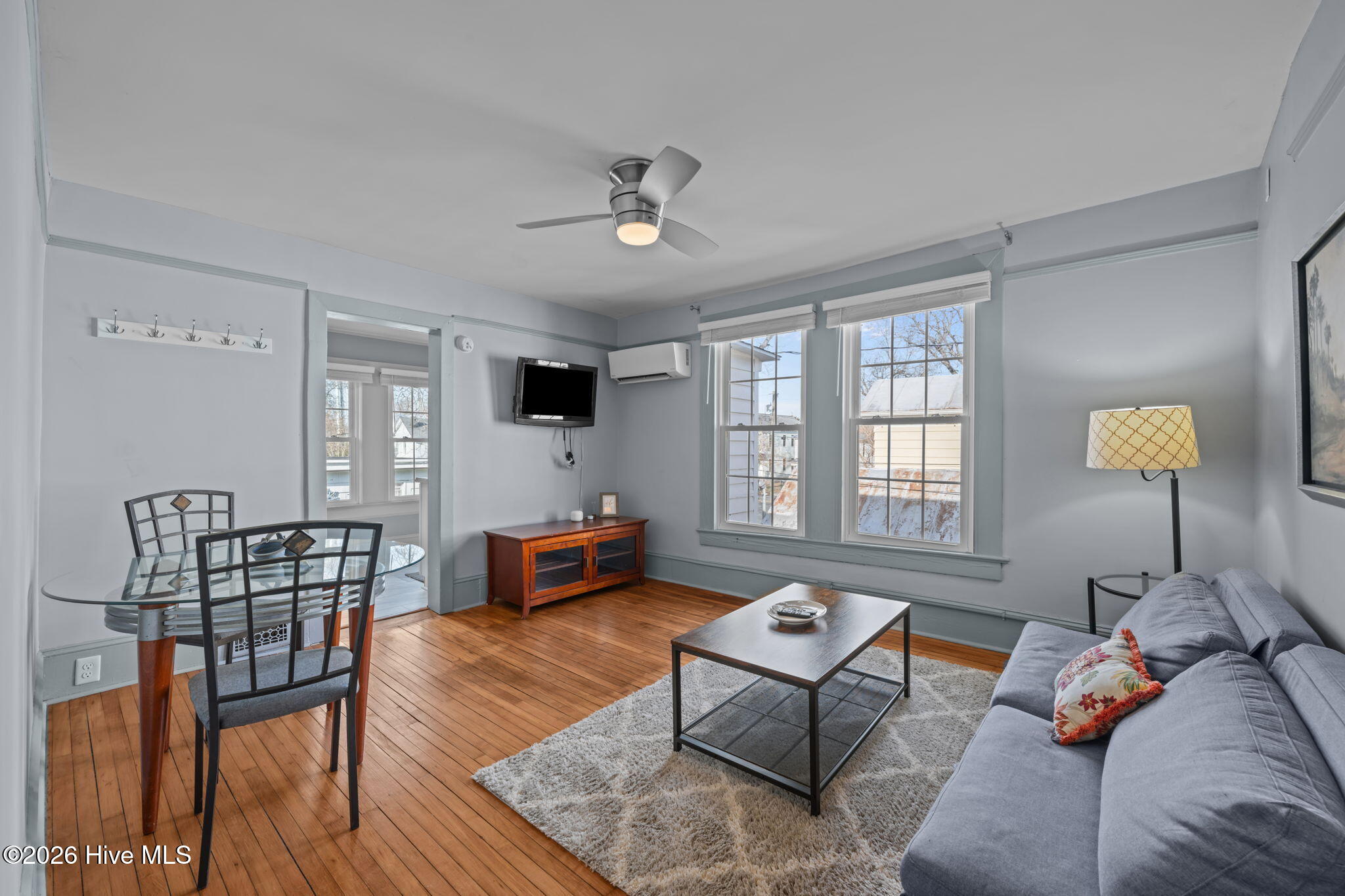 411 George Street New Bern, NC 28560 - Photo 30 of 76 Living Area