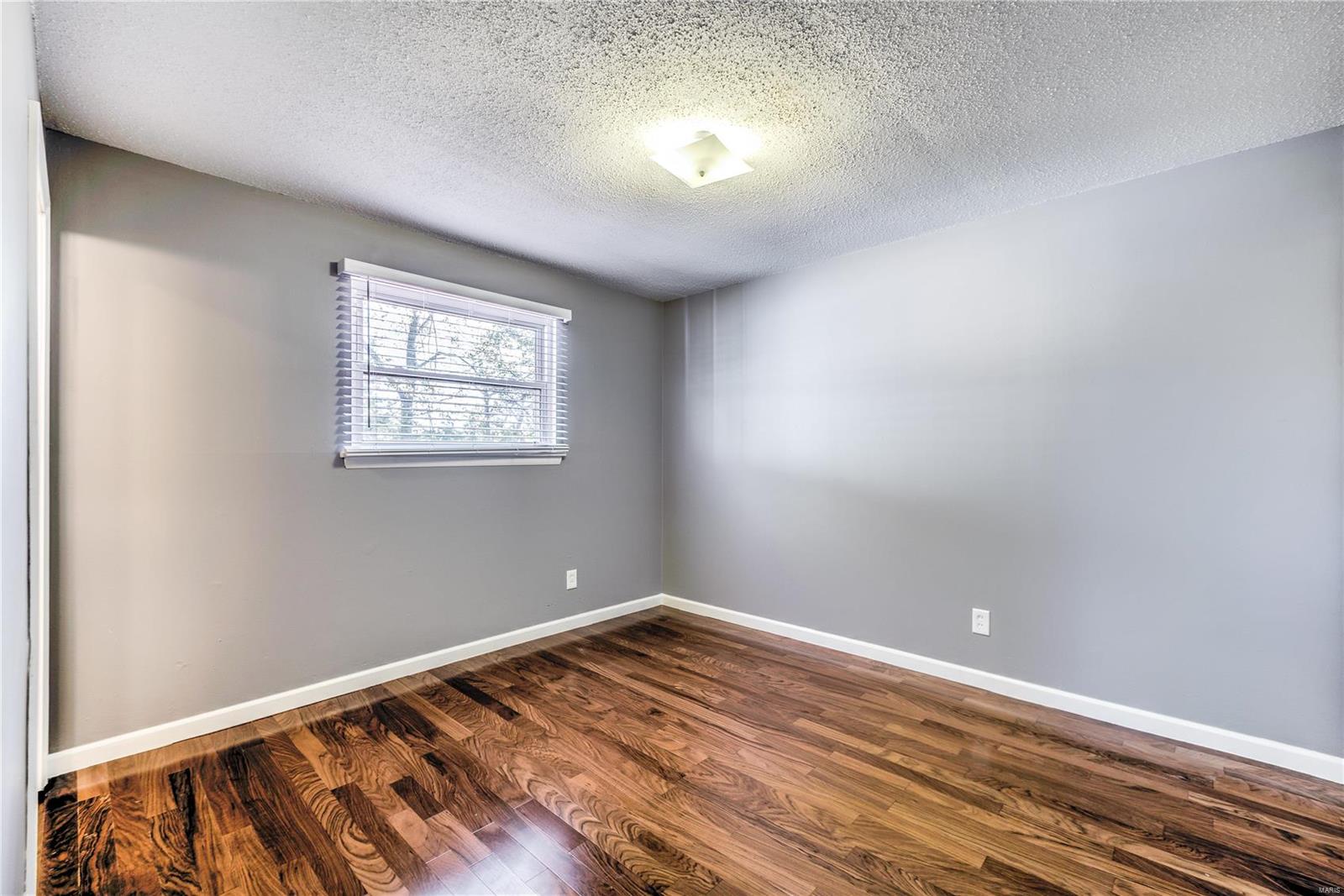 5721 Heintz Road St. Louis, MO 63129 - Photo 20 of 26 Gallery Image 20