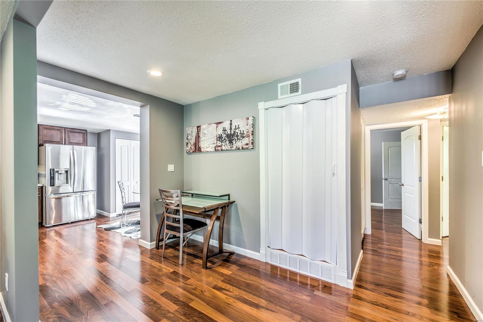 5721 Heintz Road St. Louis, MO 63129 - Photo 8 of 26 Gallery Image 8