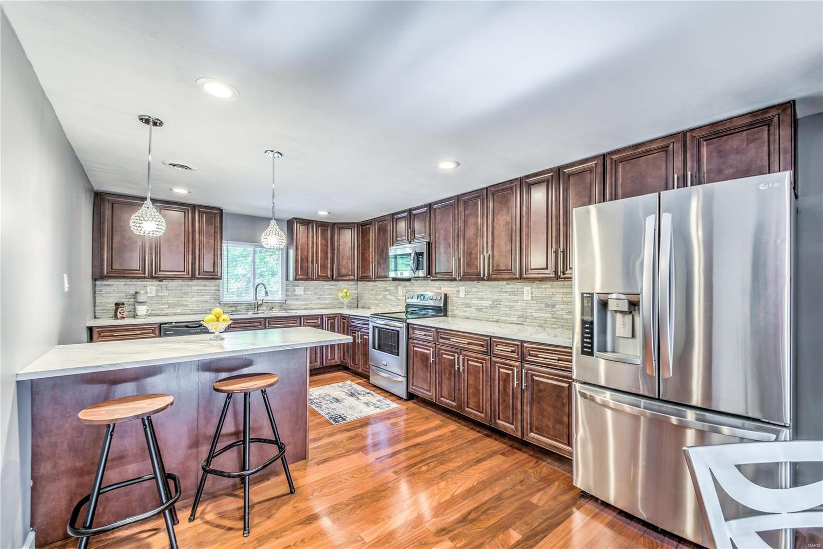 5721 Heintz Road St. Louis, MO 63129 - Photo 9 of 26 Gallery Image 9