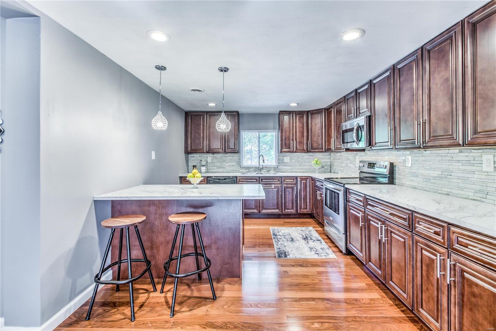 5721 Heintz Road St. Louis, MO 63129 - Photo 10 of 26 Gallery Image 10