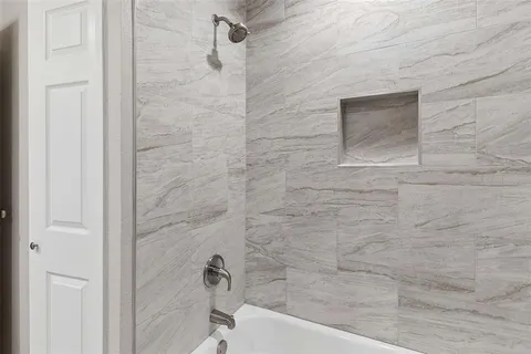$309,900 | 213 Teakwood Lane, Lewisville, TX 75067