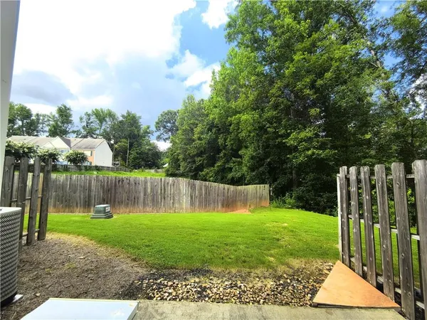 $1,900 | 619 Kenridge Way, Suwanee, GA 30024