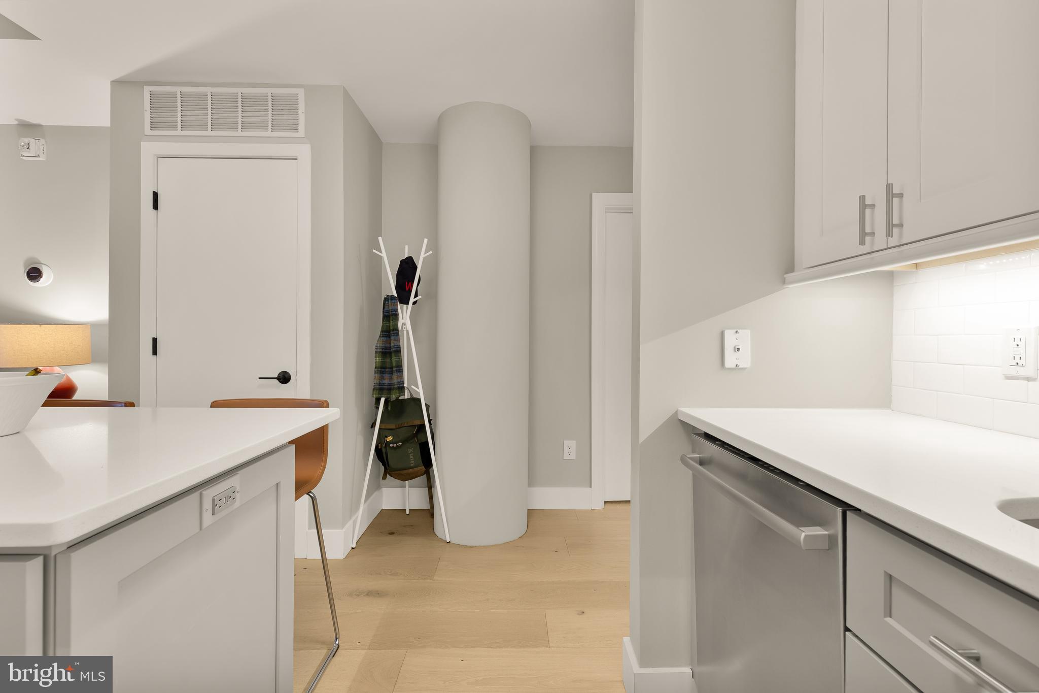 910 M Street Northwest, Unit 325 Washington, DC 20001 - Photo 20 of 37