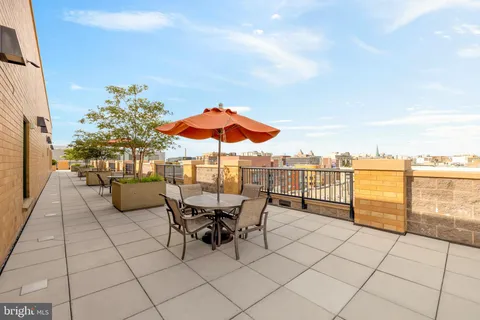 $689,900 | 910 M Street Northwest, Unit 325, Washington, DC 20001