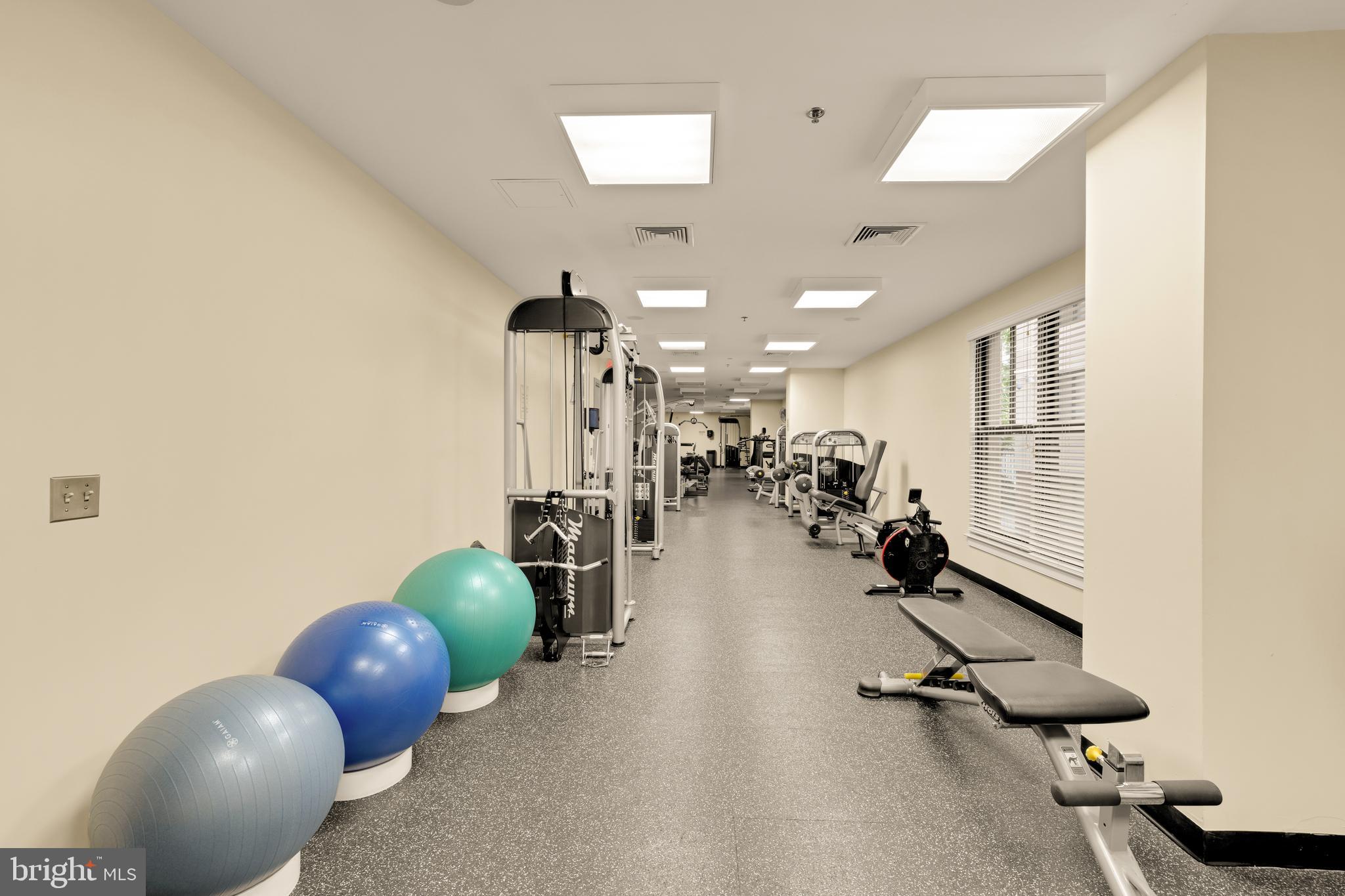 910 M Street Northwest, Unit 325 Washington, DC 20001 - Photo 30 of 37