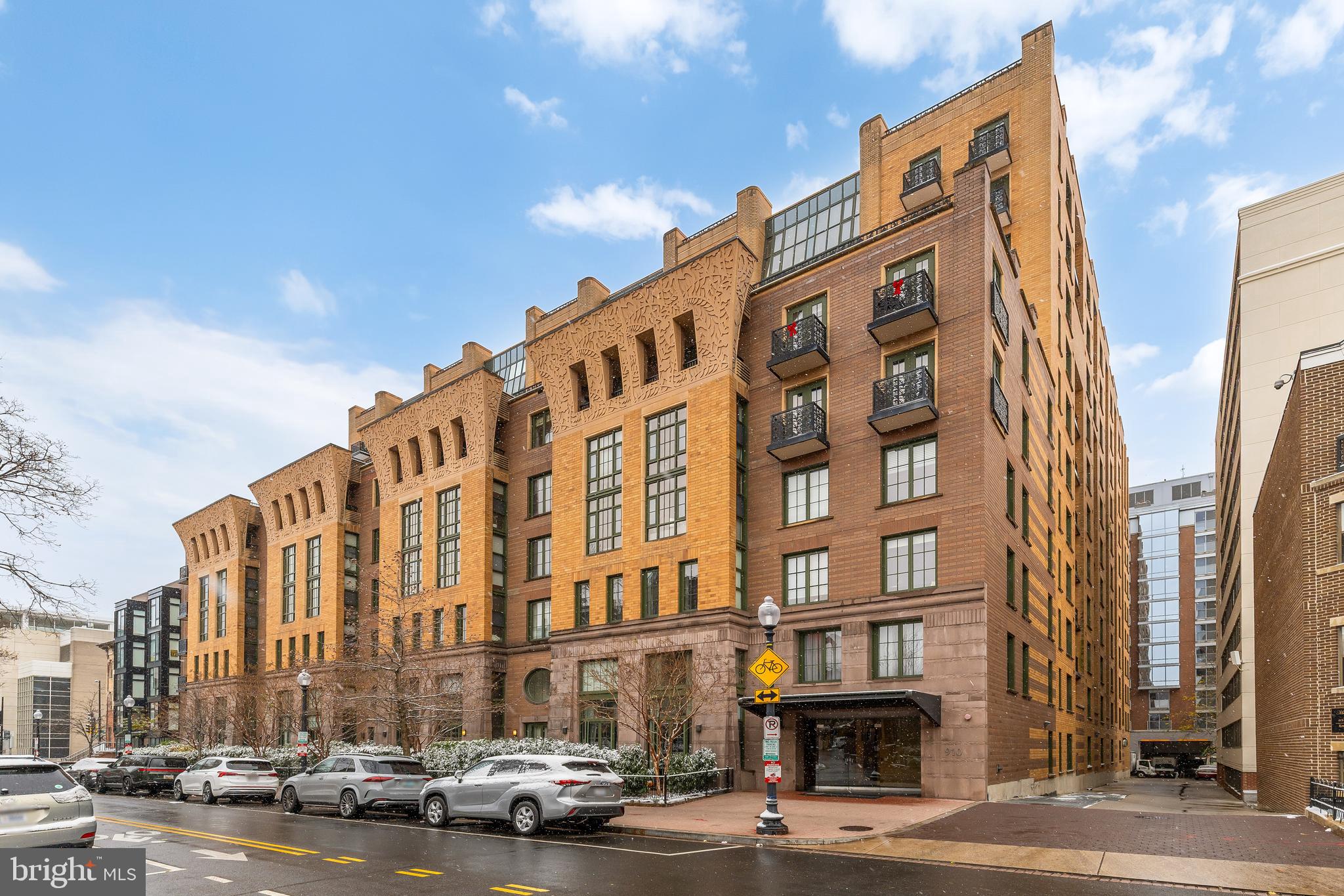 910 M Street Northwest, Unit 325 Washington, DC 20001 - Photo 36 of 37