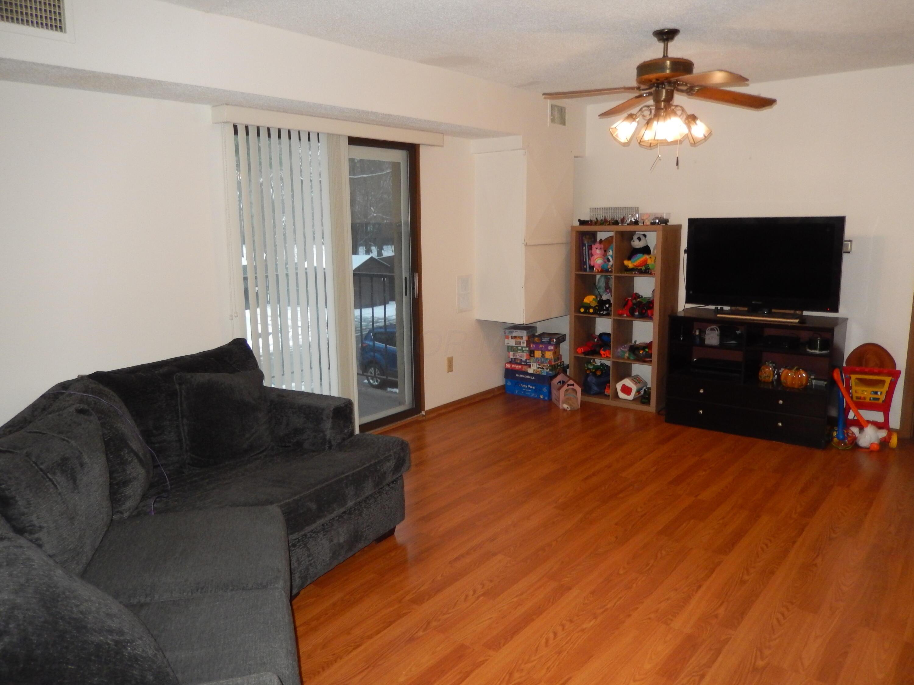 4143 Karl Road, Unit 215 Columbus, OH 43224 - Photo 4 of 13 DSCN9781