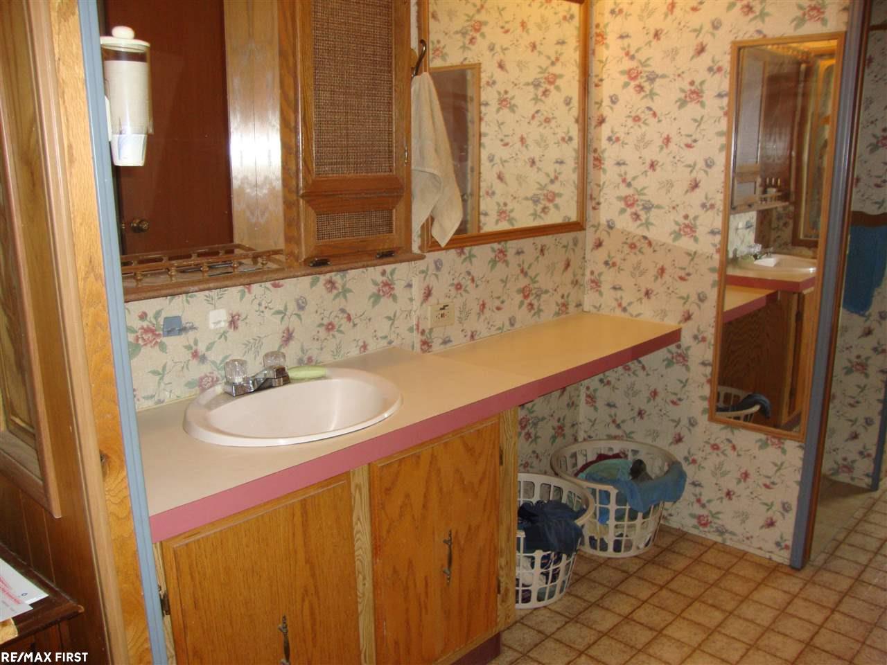 75389 True Road Armada, MI 48005 - Photo 12 of 31 31299837-11.JPG