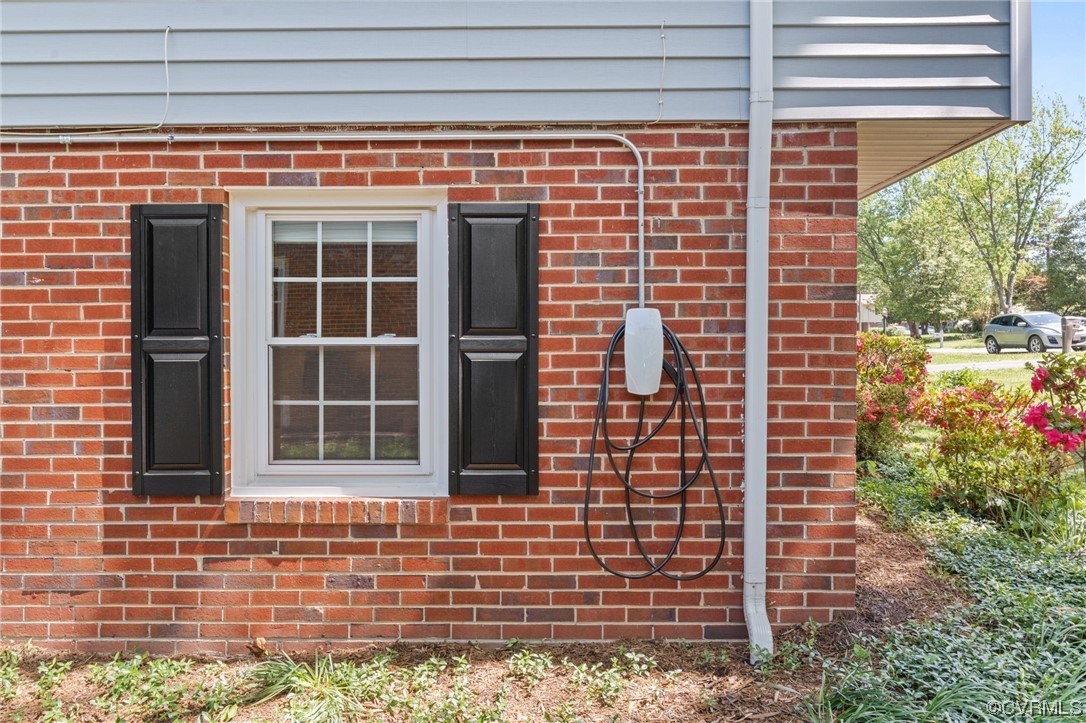 8406 Gaylord Road Henrico, VA 23229 - Photo 4 of 27 EV charger conveys!
