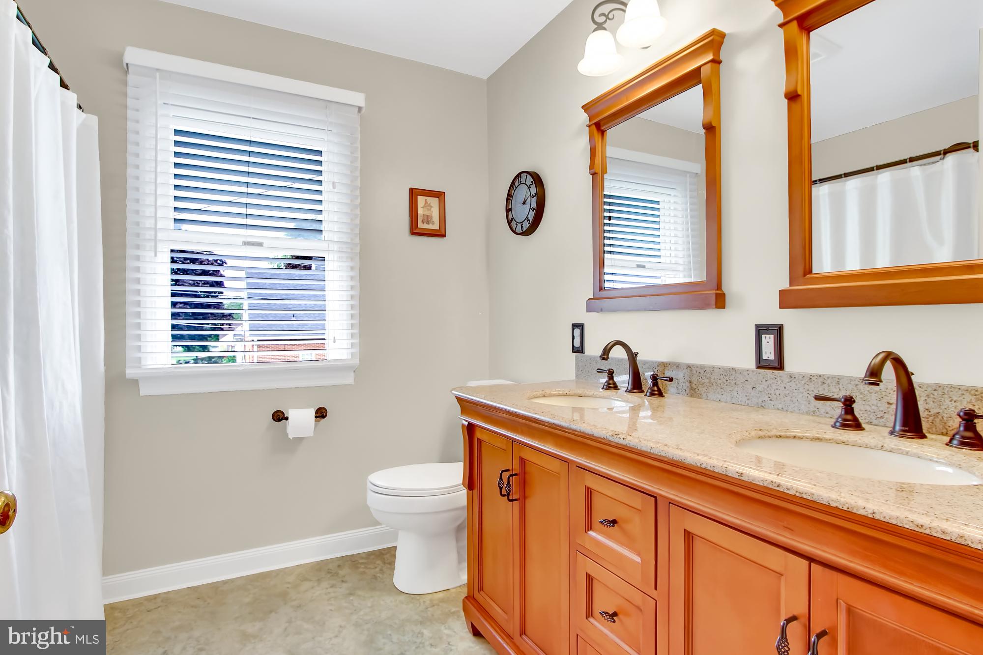302 Lyndhurst Road York, PA 17402 - Photo 18 of 27 Gallery Image 18