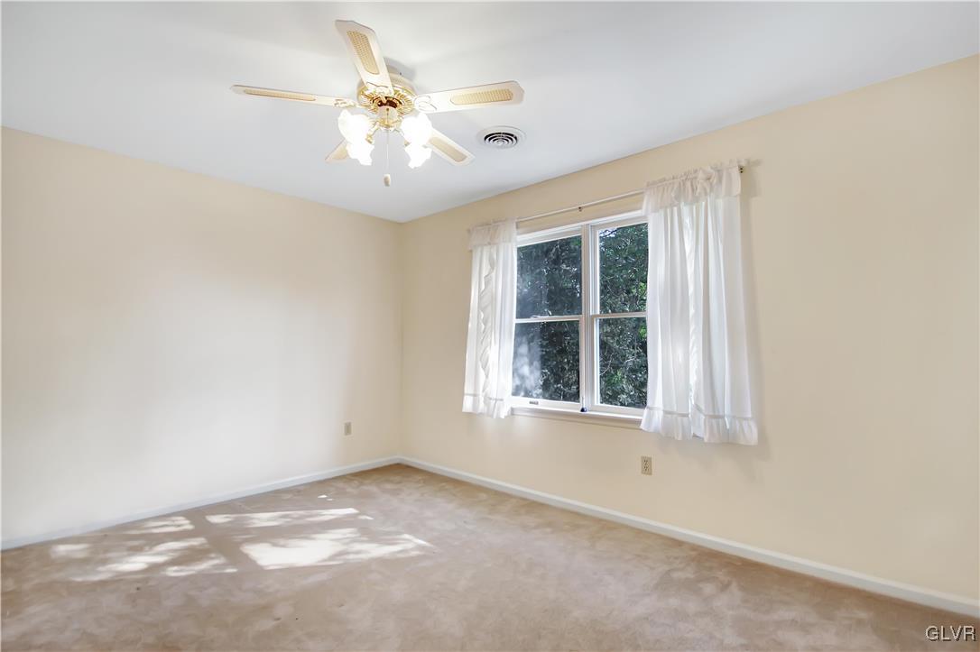 4544 Greenfield Road Bethlehem, PA 18017 - Photo 25 of 35 Gallery Image 25