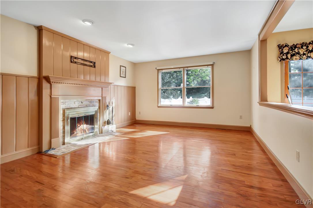 4544 Greenfield Road Bethlehem, PA 18017 - Photo 5 of 35 Gallery Image 5