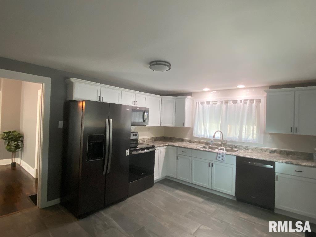 345 McFall Street Benton, IL 62812 - Photo 15 of 24