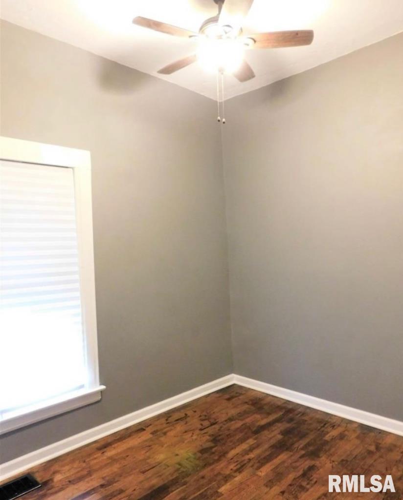 345 McFall Street Benton, IL 62812 - Photo 20 of 24