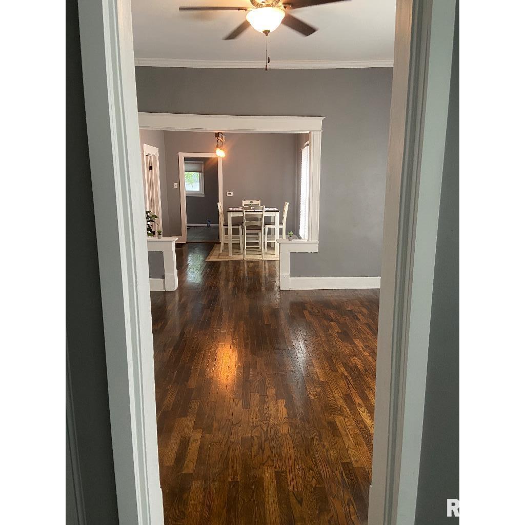 345 McFall Street Benton, IL 62812 - Photo 5 of 24