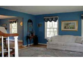 4 Windsor Road Bow, NH 03304 - Photo 3 of 5