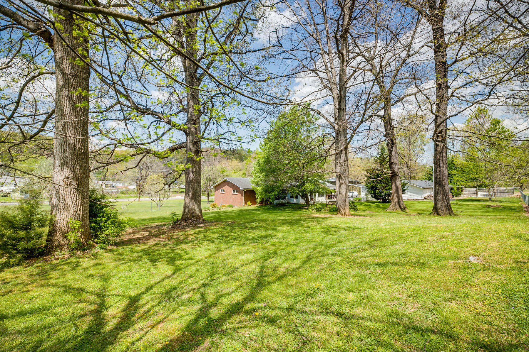 102 Fairhaven Road Johnson City, TN 37601 - Photo 51 of 66 051