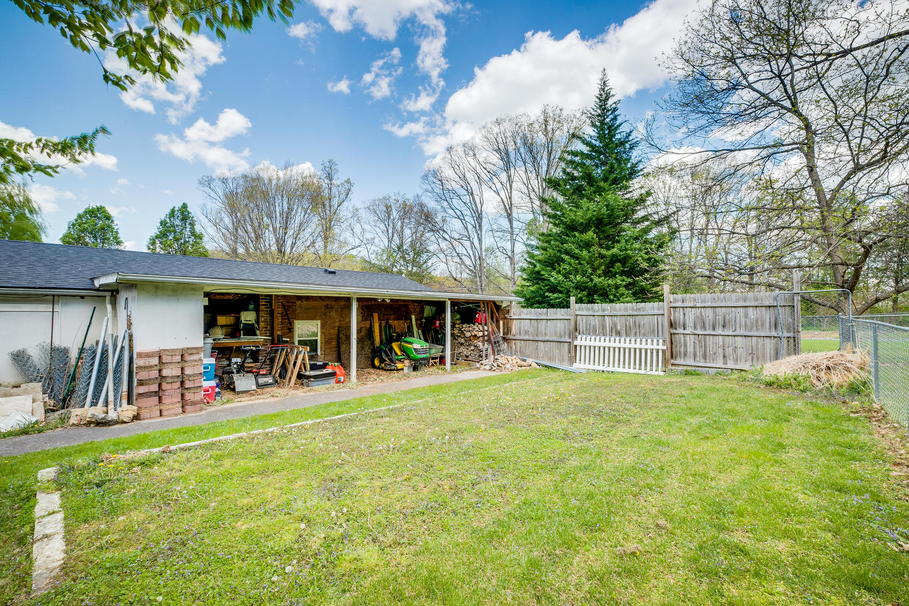 102 Fairhaven Road Johnson City, TN 37601 - Photo 53 of 66 053