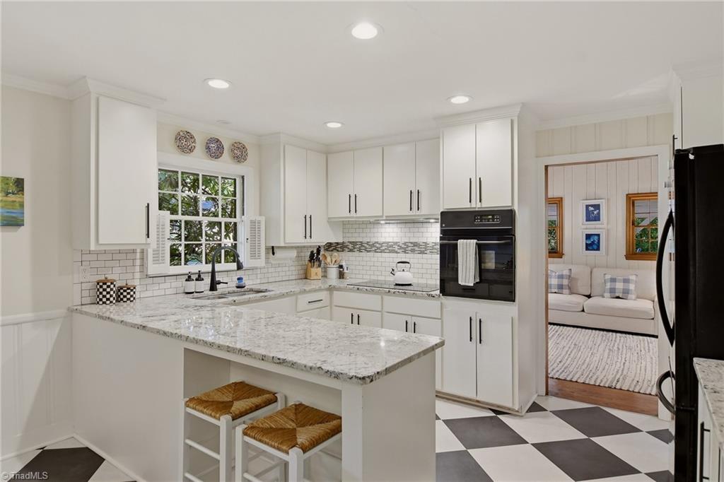 1117 Huntingdon Road Winston-Salem, NC 27104 - Photo 13 of 50