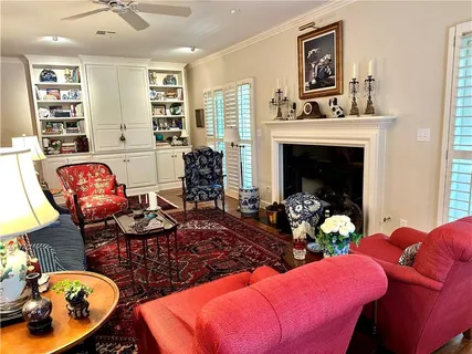 $750,000 | 7221 Mission Road, Unit 211, Prairie Village, KS 66208