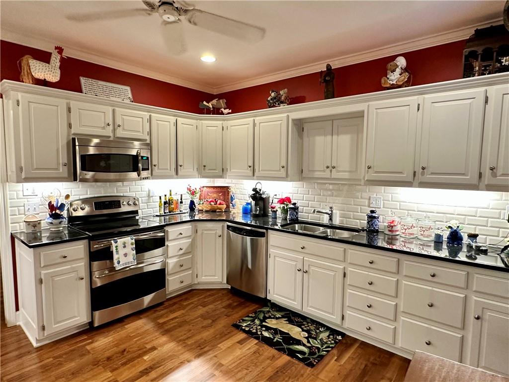 7221 Mission Road, Unit 211 Prairie Village, KS 66208 - Photo 5 of 9