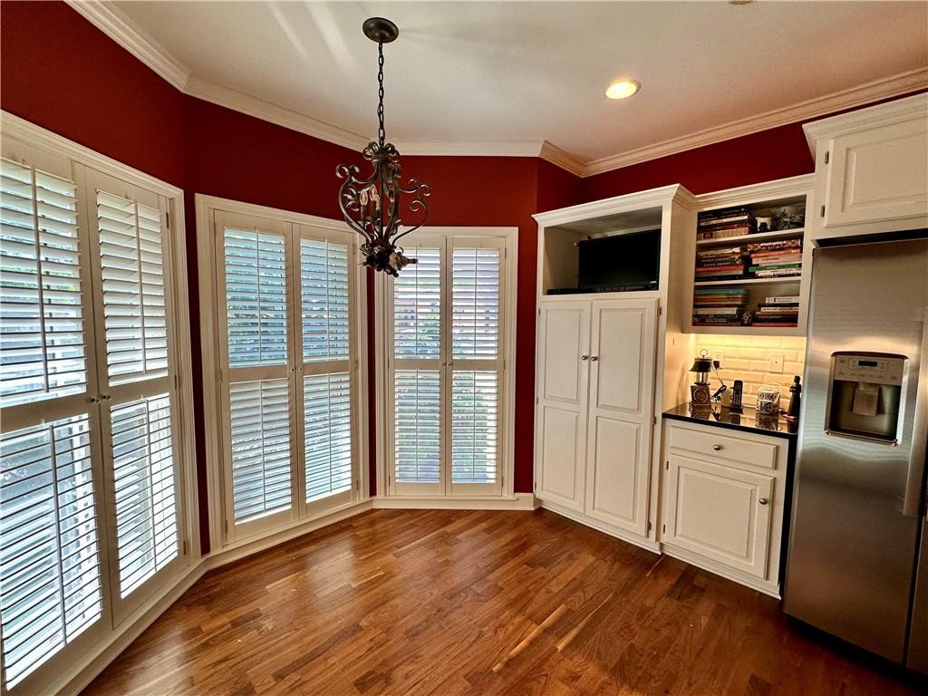 7221 Mission Road, Unit 211 Prairie Village, KS 66208 - Photo 6 of 9
