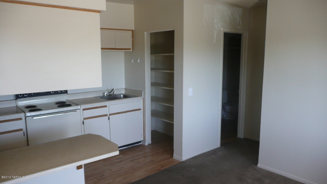 1240 East Fort Lowell Road, Unit 2105 Tucson, AZ 85719 - Photo 2 of 5