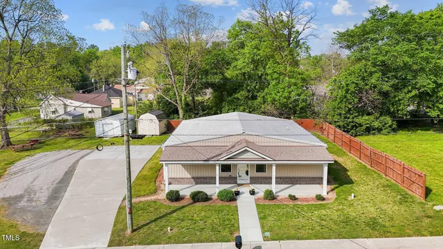 $249,000 | 212 Orange Street, Oxford, NC 27565