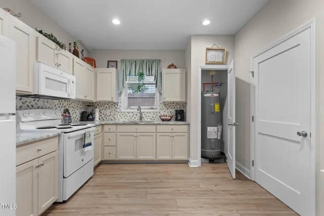 $249,000 | 212 Orange Street, Oxford, NC 27565