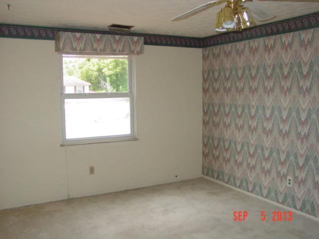 1776 Holly Ridge Road Columbus, OH 43219 - Photo 13 of 17
