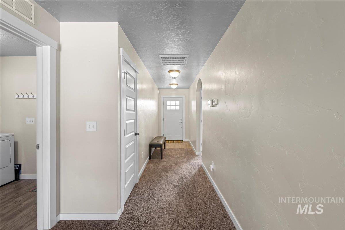 1138 East Shady Ridge Drive Kuna, ID 83634 - Photo 3 of 31 Wide hallway