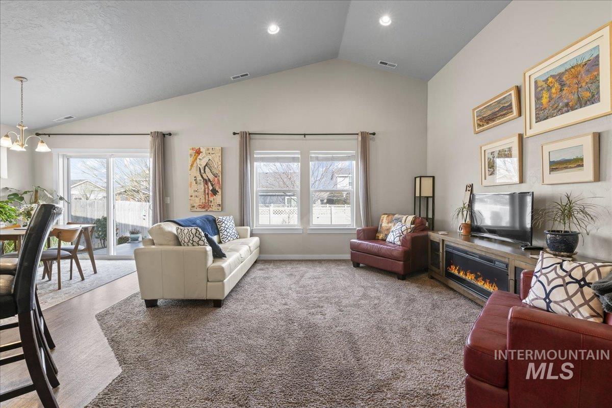 1138 East Shady Ridge Drive Kuna, ID 83634 - Photo 4 of 31