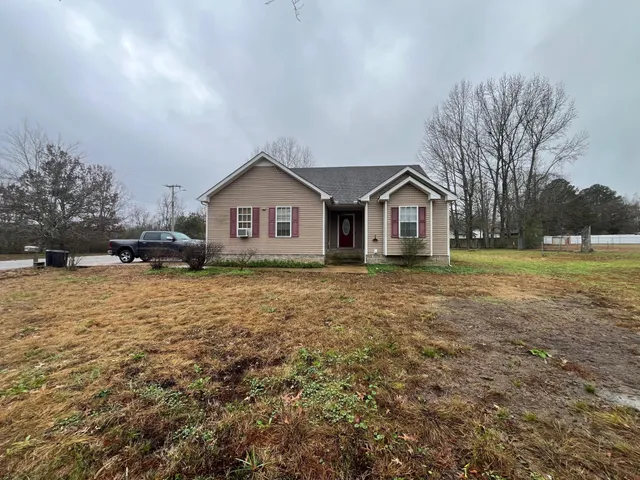 $197,000 | 2305 Lone Oak Road, Paris, TN 38242
