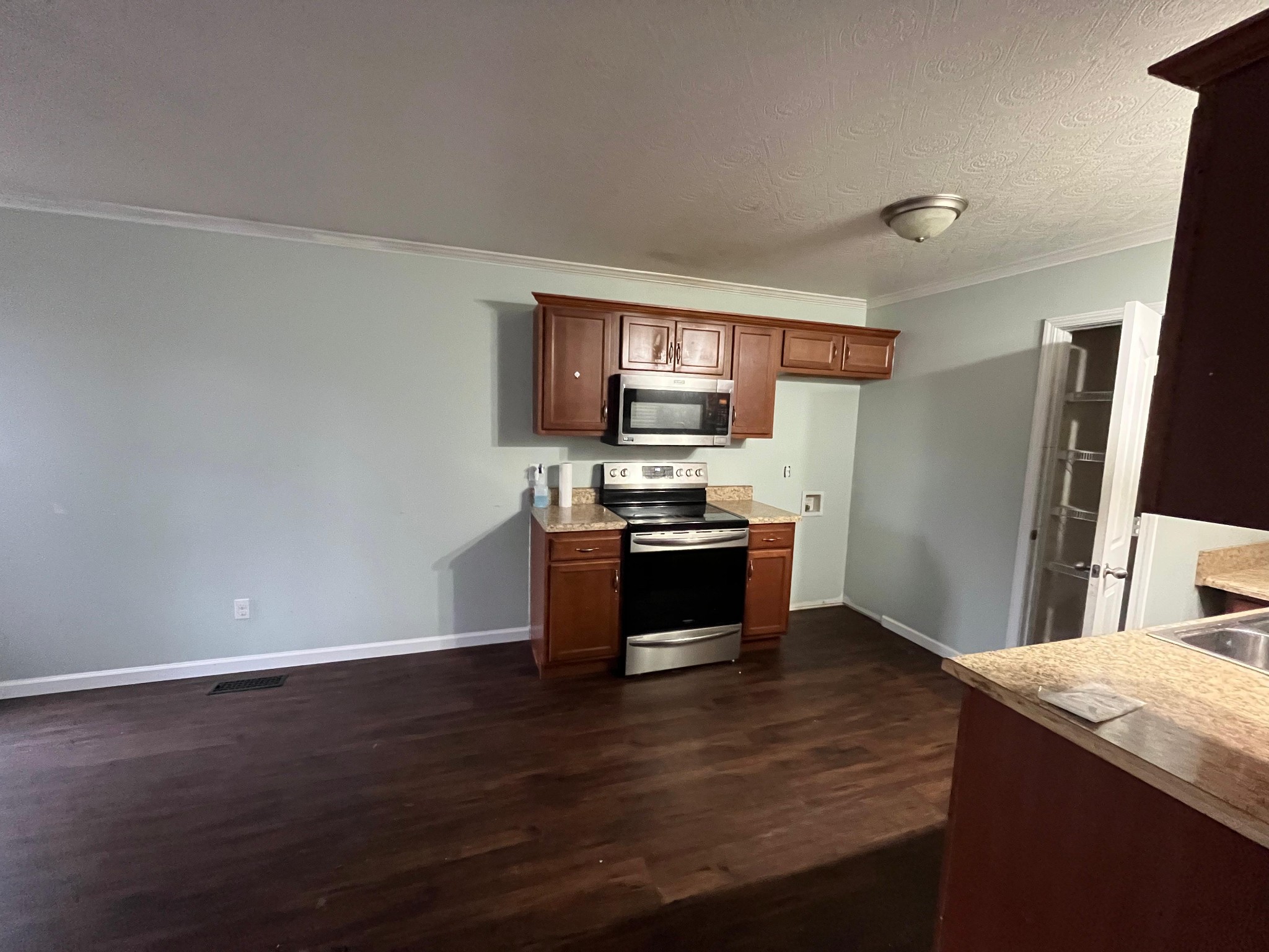 2305 Lone Oak Road Paris, TN 38242 - Photo 2 of 21