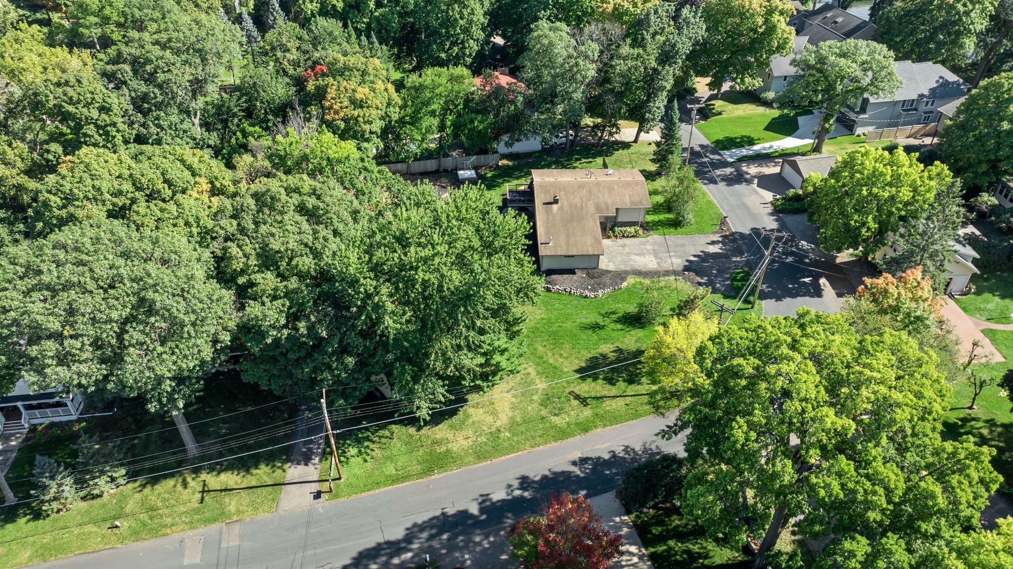 2800-xx Casco Point Road Wayzata, MN 55391 - Photo 11 of 25