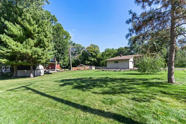 $975,000 | 2800-xx Casco Point Road, Wayzata, MN 55391